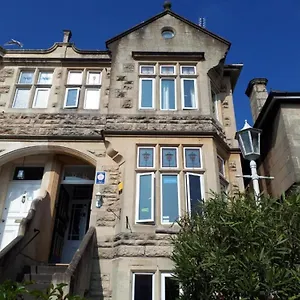 Gasthof Oyo No 3, Bath
